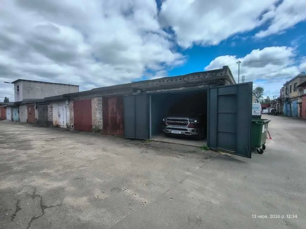 Фото Продаю паркінг, гараж, 49 кв. м, Миколи Закревського вул. (Милославська)  Київ, ціна: 13800 USD, код 6046