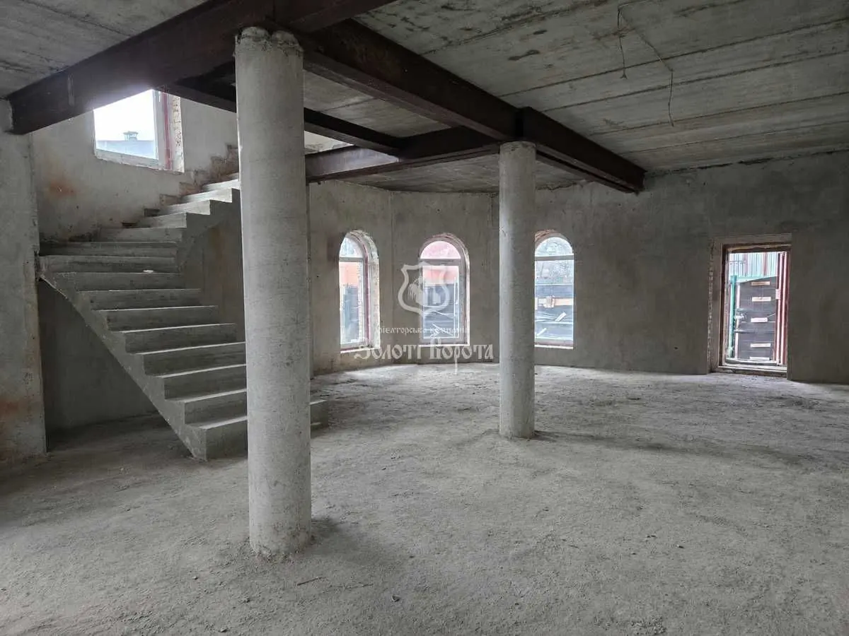 Фото Продаю дом, 269 кв. м, 16-я Садовая ул.  Киев, цена: 90000 USD, код 6052