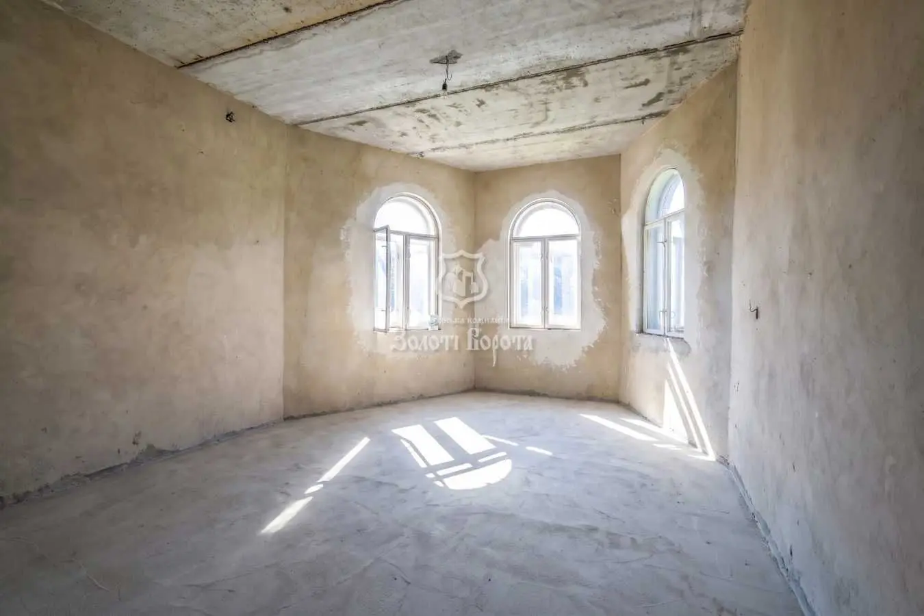 Фото Продаю дом, 300 кв. м, Пироговская ул.  Хотов, цена: 80000 USD, код 6053