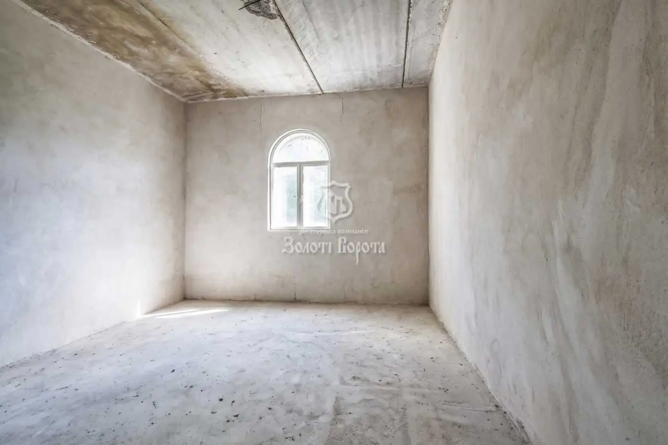 Фото Продаю дом, 300 кв. м, Пироговская ул.  Хотов, цена: 80000 USD, код 6053