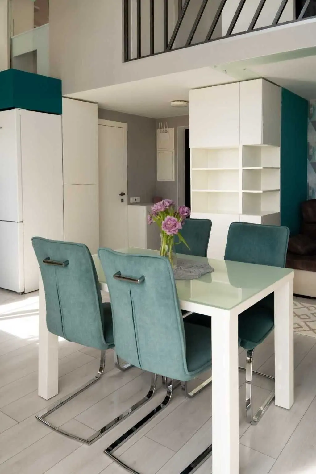 Фото Selling a 2-room apartment, 56.4 sq.m., Liskivska Street  Kyiv, price: 99000 USD, code 6063