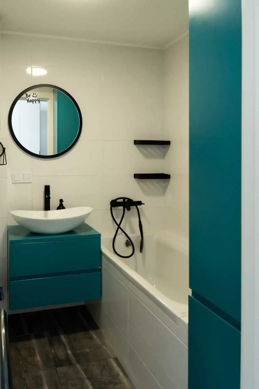Фото Selling a 2-room apartment, 56.4 sq.m., Liskivska Street  Kyiv, price: 99000 USD, code 6063