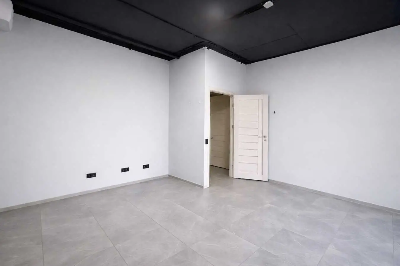 Фото Rent a retail space, Tyraspolska Street  Kyiv for long-term rent, price: 40400 UAH, code 6071