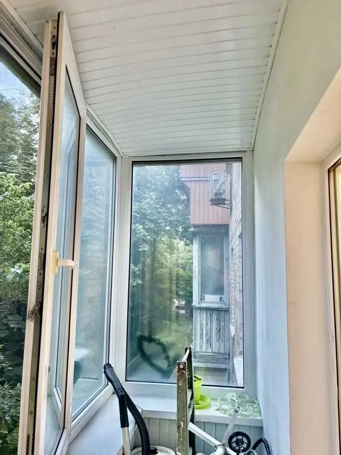 Фото Selling a 2-room apartment, 44 sq.m., Saliutna Street 9 Kyiv, price: 62000 USD, code 6075