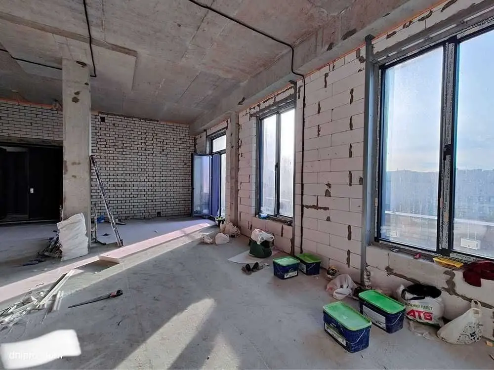 Фото Продаю 2 кімнатну квартиру, 68.6 кв. м, Дмитра Донцова вул. (Дмитра Донського) 8 Дніпро, ціна: 99500 USD, код 6077