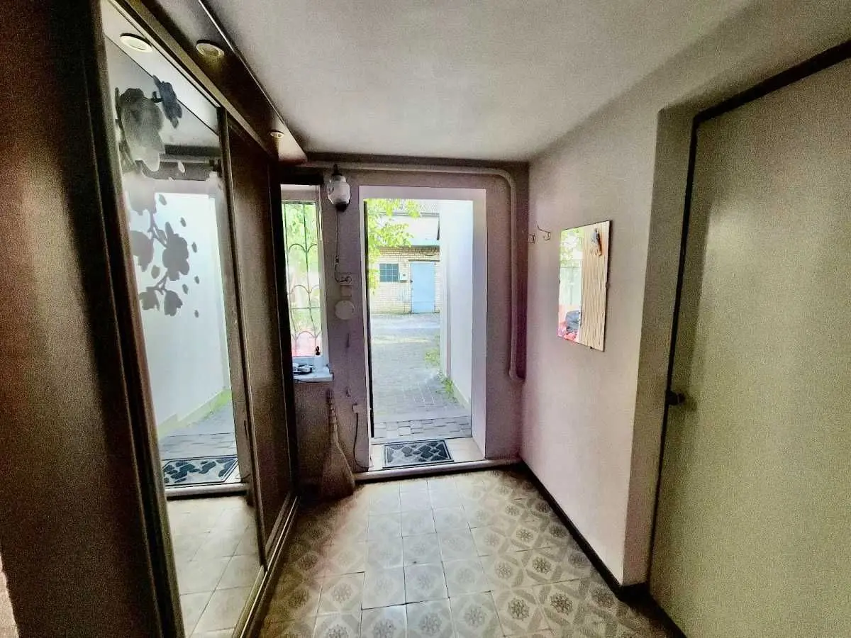 Фото Rent a 2-room apartment, Pereyaslavska street (Yevhena Kharchenka street)  Kyiv for long-term rent, price: 15000 UAH, code 6078