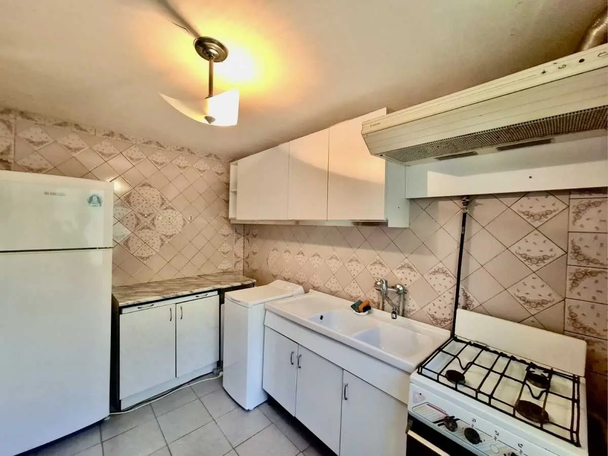Фото Rent a 2-room apartment, Pereyaslavska street (Yevhena Kharchenka street)  Kyiv for long-term rent, price: 15000 UAH, code 6078