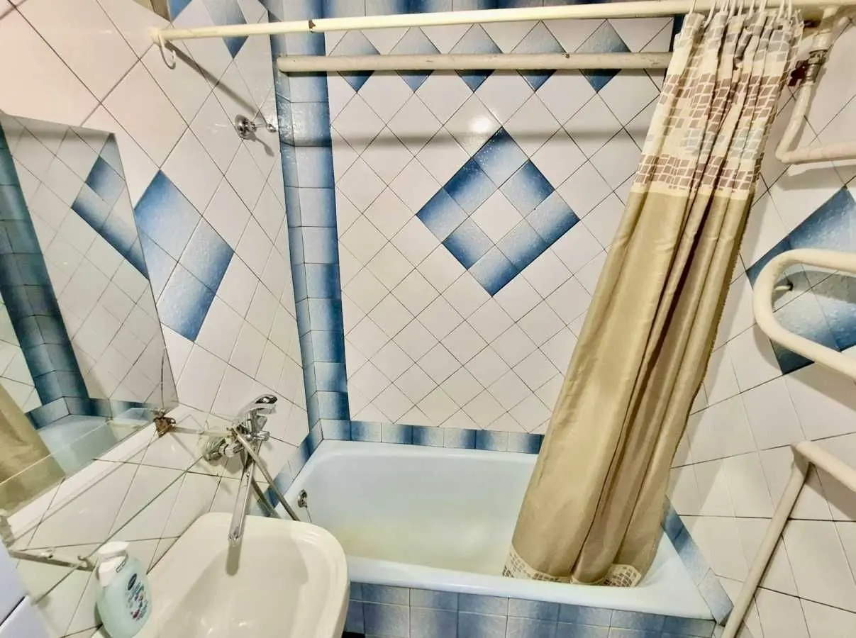 Фото Rent a 2-room apartment, Pereyaslavska street (Yevhena Kharchenka street)  Kyiv for long-term rent, price: 15000 UAH, code 6078