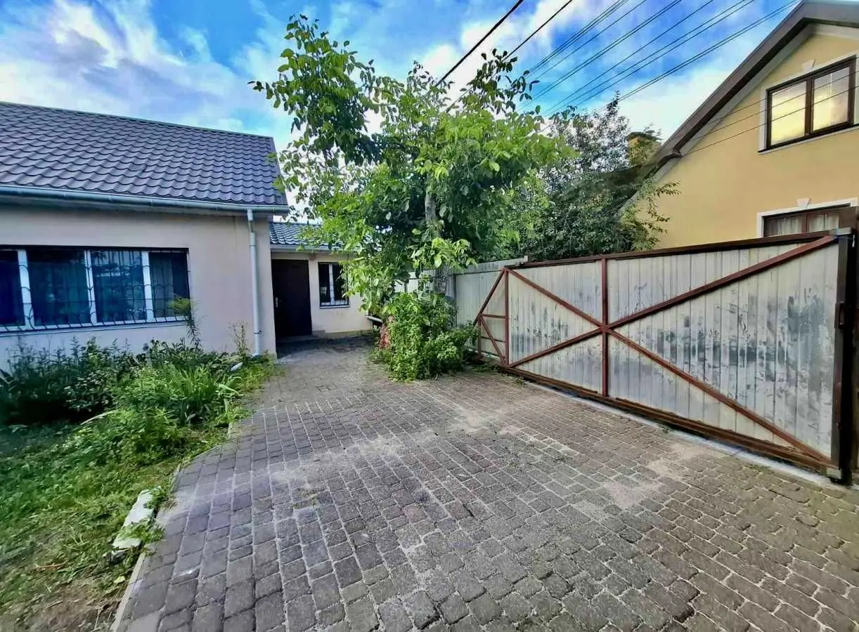 Фото Rent a 2-room apartment, Pereyaslavska street (Yevhena Kharchenka street)  Kyiv for long-term rent, price: 15000 UAH, code 6078