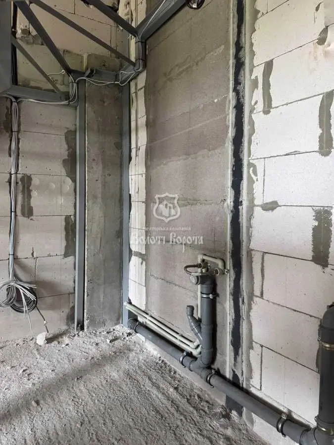 Фото Продаю 1-комнатную квартиру, 36.3 кв. м, Вишнёвая ул.  Киев, цена: 45000 USD, код 6081
