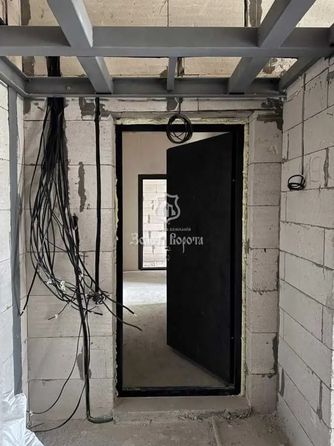 Фото Продаю 1-комнатную квартиру, 36.3 кв. м, Вишнёвая ул.  Киев, цена: 45000 USD, код 6081