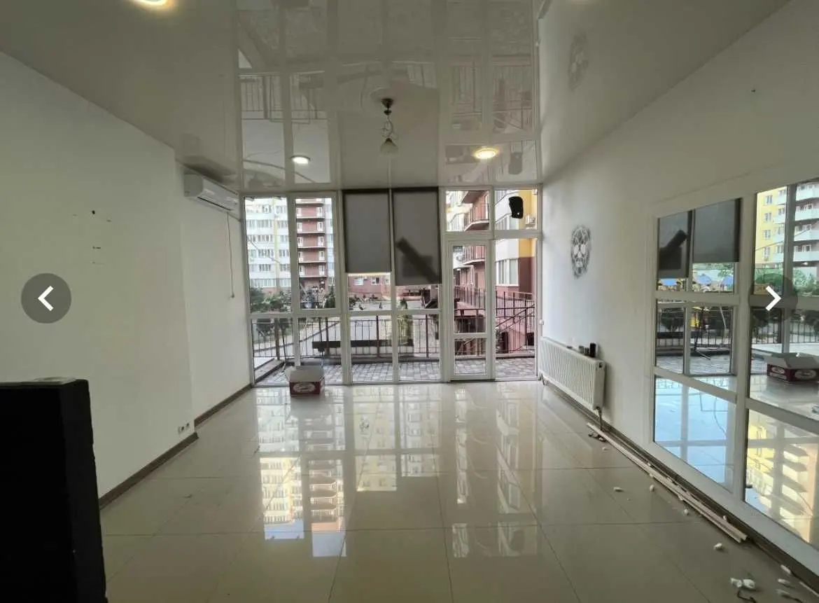 Фото Продаю комерційну нерухомість, 71 кв. м, Таїрове, ціна: 80000 USD, код 6086