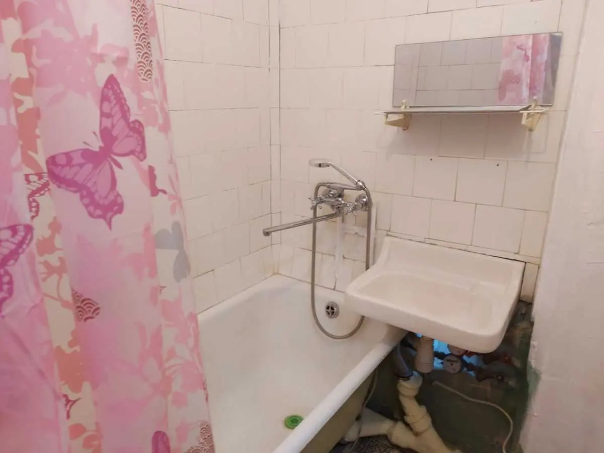 Фото Rent a 1-room apartment, Sholom-Aleikhema Street 16 Kyiv for long-term rent, price: 9000 UAH, code 6088