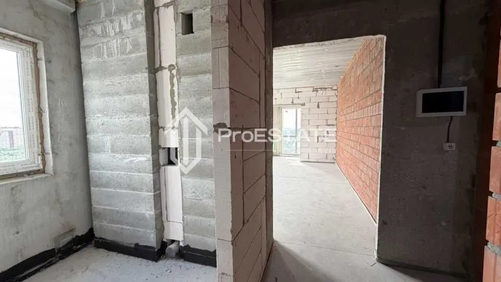 Фото Selling a 1-room apartment, 29 sq.m., Mykhaila Maksymovycha Street (Onufriia Trutenka Street)  Kyiv, price: 55000 USD, code 6092