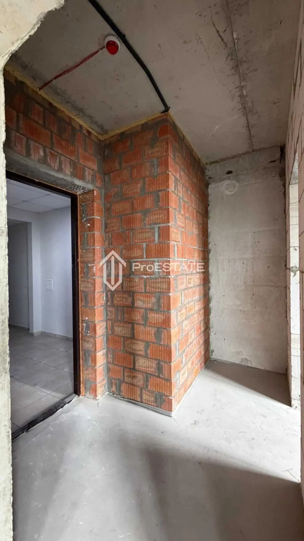 Фото Selling a 1-room apartment, 29 sq.m., Mykhaila Maksymovycha Street (Onufriia Trutenka Street)  Kyiv, price: 55000 USD, code 6092