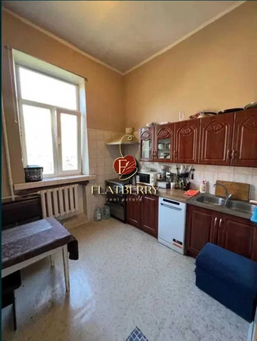 Фото Selling a 2-room apartment, 51.5 sq.m., Bohdana Khmelnytskoho Street 63 Kyiv, price: 125000 USD, code 6102