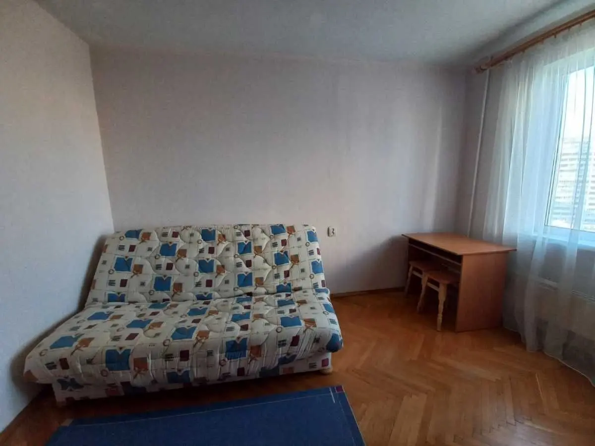 Фото Зняти 3 кімнатну квартиру, Анни Ахматової вул. 19 Київ в довгострокову оренду, ціна: 5000 UAH, код 6103