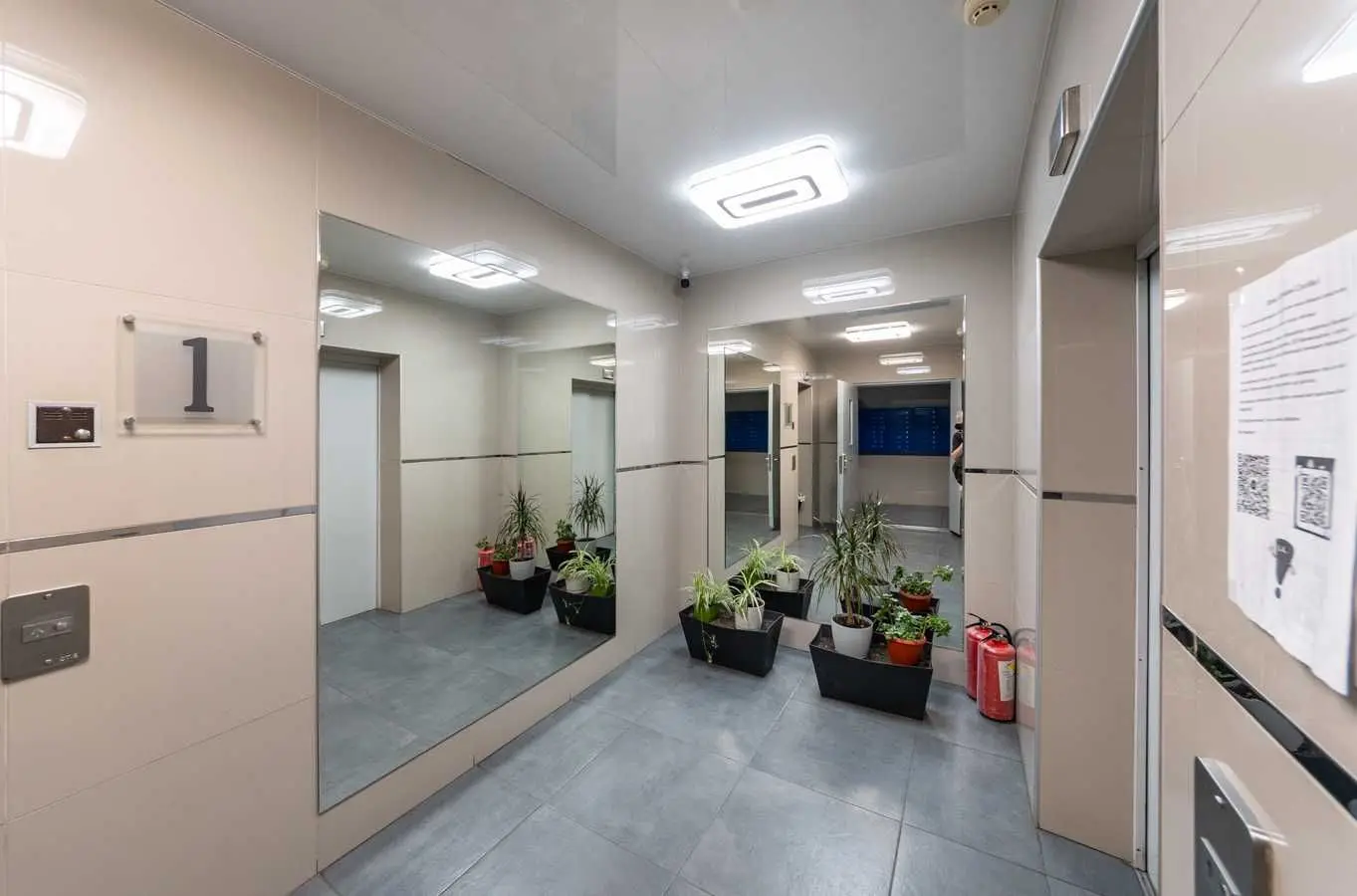 Фото Selling a 2-room apartment, 86 sq.m., Holosiivska Street 13б Kyiv, price: 187000 USD, code 6104