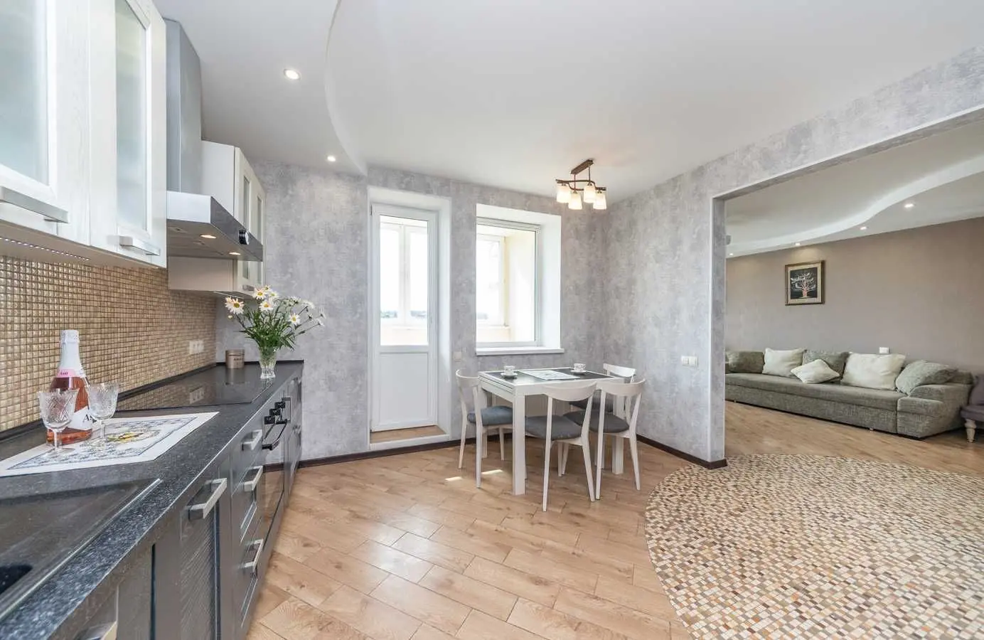Фото Selling a 2-room apartment, 86 sq.m., Holosiivska Street 13б Kyiv, price: 187000 USD, code 6104