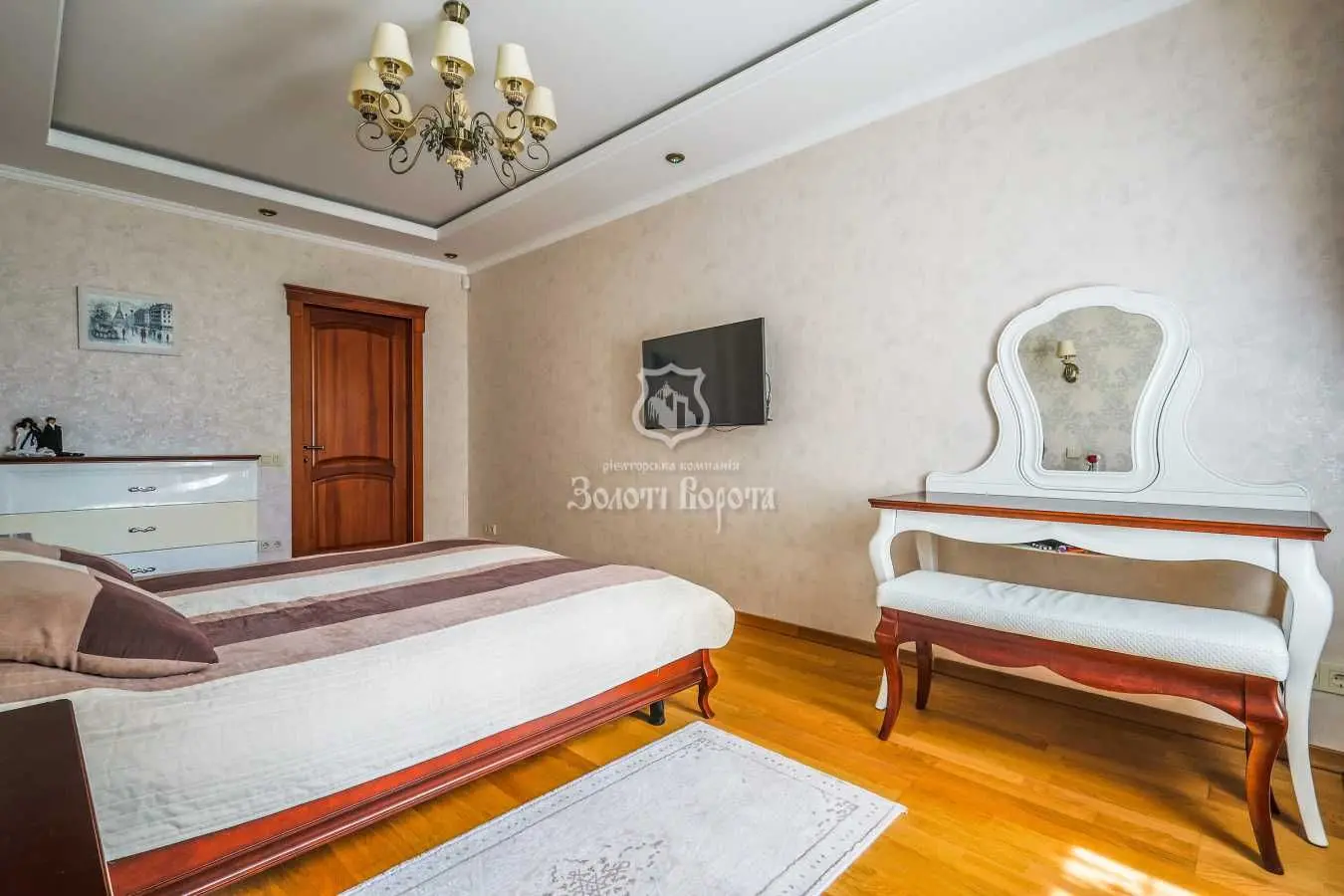 Фото Продаю 3-комнатную квартиру, 98.6 кв. м, Святоюрьевская ул.  Вишнёвое, цена: 155000 USD, код 6106