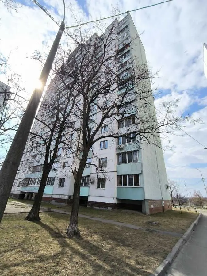 Фото Продаю 2 кімнатну квартиру, 59 кв. м, Райдужна вул. 35 Київ, ціна: 53000 USD, код 6109
