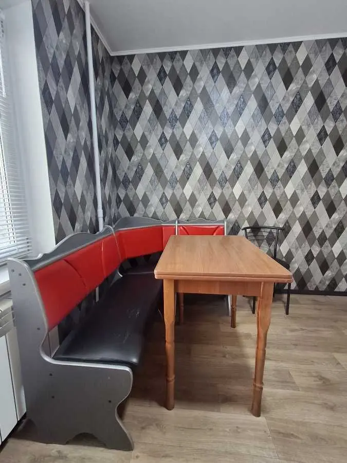 Фото Продаю 1-комнатную квартиру, 48 кв. м, Драгоманова ул. 12а Киев, цена: 73000 USD, код 6110