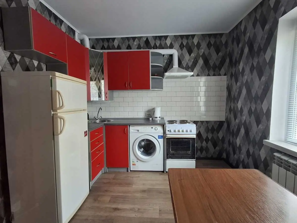 Фото Продаю 1-комнатную квартиру, 48 кв. м, Драгоманова ул. 12а Киев, цена: 73000 USD, код 6110