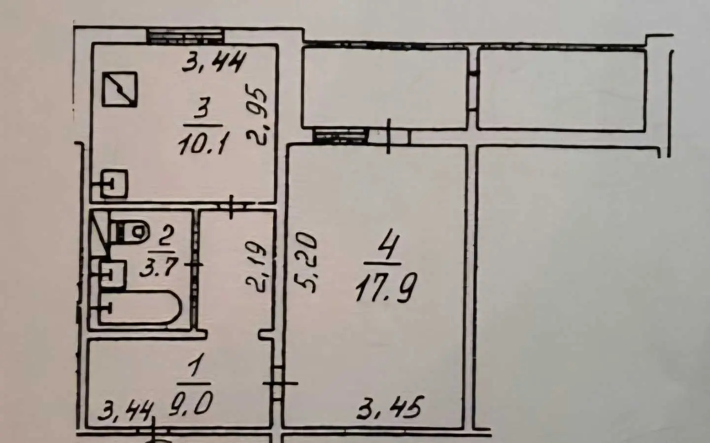 Фото Продаю 1-комнатную квартиру, 48 кв. м, Драгоманова ул. 12а Киев, цена: 73000 USD, код 6110
