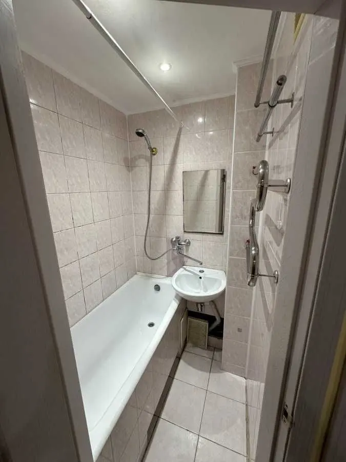 Фото Rent a 2-room apartment, Ozerna Solomensky Street (Ozerna Solomensky)  Kyiv for long-term rent, price: 15000 UAH, code 6111