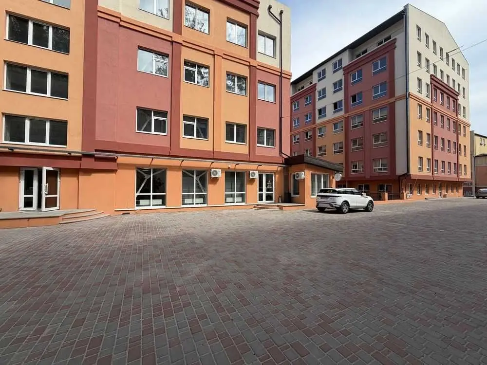 Фото Продаю офис, 47.7 кв. м, Глубочицкая ул. 17 Киев, цена: 59700 USD, код 6120