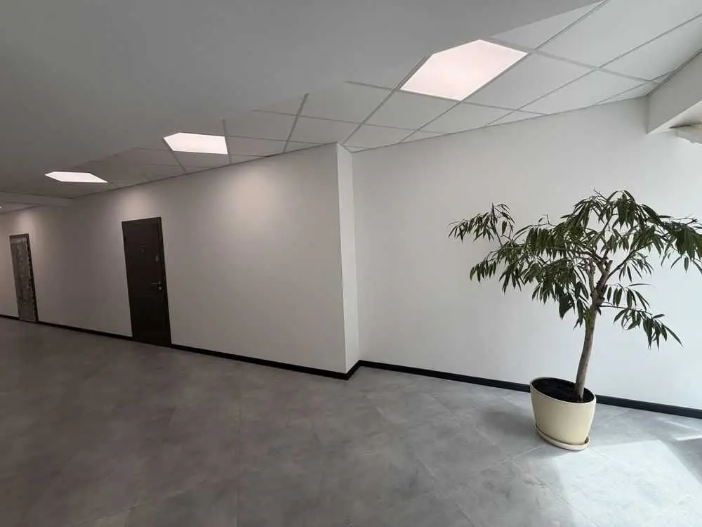 Фото Продаю офис, 47.7 кв. м, Глубочицкая ул. 17 Киев, цена: 59700 USD, код 6120