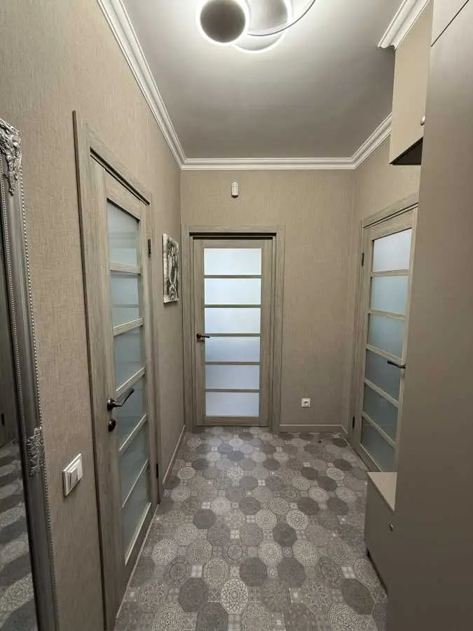 Фото Продаю 1 кімнатну квартиру, 41 кв. м, Драгоманова вул. 10 Київ, ціна: 105000 USD, код 6125