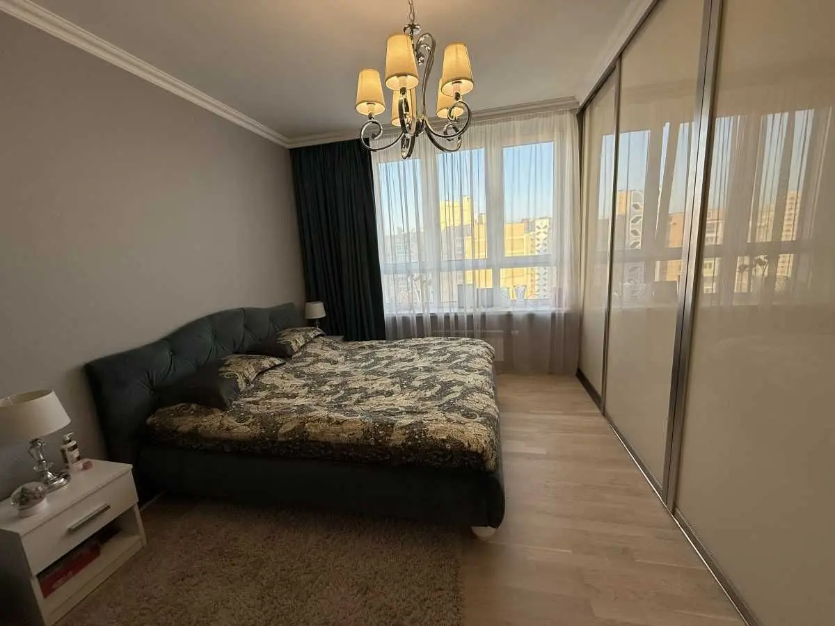 Фото Продаю 1 кімнатну квартиру, 41 кв. м, Драгоманова вул. 10 Київ, ціна: 105000 USD, код 6125