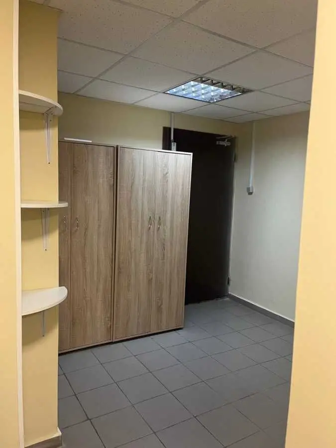 Фото Rent an office, Sribnokilska Street 22 Kyiv for long-term rent, price: 10001 UAH, code 6131