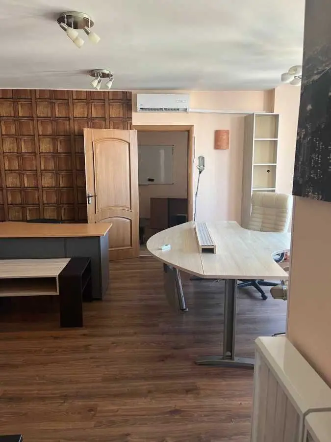 Фото Rent an office, Sribnokilska Street 22 Kyiv for long-term rent, price: 10001 UAH, code 6131