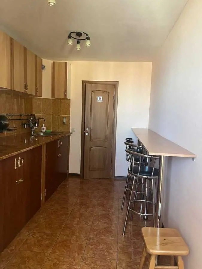 Фото Rent an office, Sribnokilska Street 22 Kyiv for long-term rent, price: 10001 UAH, code 6131