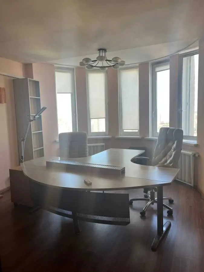 Фото Rent an office, Sribnokilska Street 22 Kyiv for long-term rent, price: 10001 UAH, code 6131