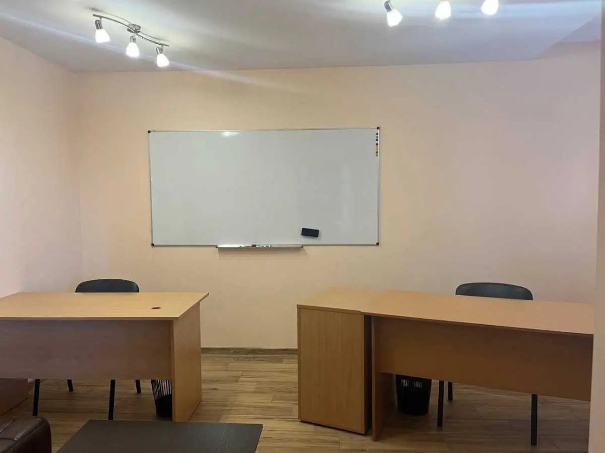 Фото Rent an office, Sribnokilska Street 22 Kyiv for long-term rent, price: 10001 UAH, code 6131