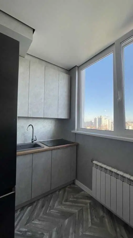 Фото Продаю 1 кімнатну квартиру, 72 кв. м, Миколи Бажана просп. 16 Київ, ціна: 120000 USD, код 6136