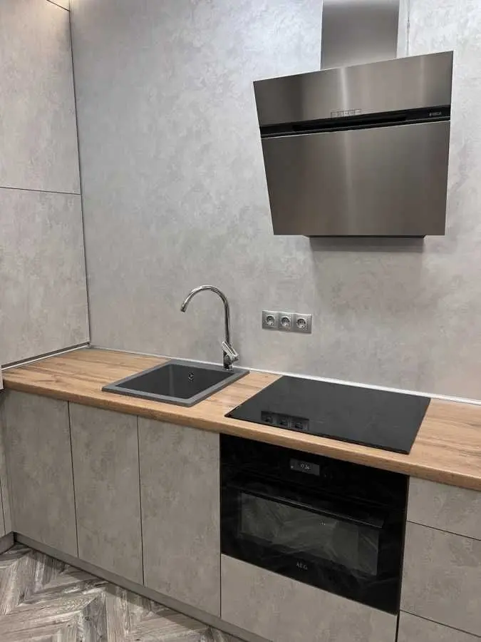 Фото Продаю 1 кімнатну квартиру, 72 кв. м, Миколи Бажана просп. 16 Київ, ціна: 120000 USD, код 6136
