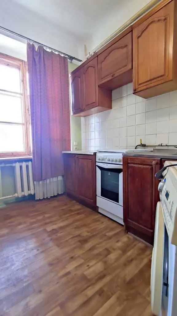 Фото Продаю 1 кімнатну квартиру, 30 кв. м, Дмитра Яворницького просп.  Дніпро, ціна: 38000 USD, код 6140
