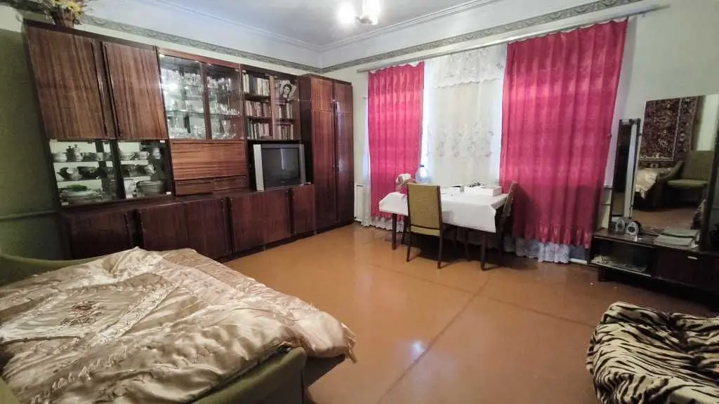 Фото Selling a house, 73 sq.m., Pryvilnyi Lane  Dnipro, price: 45000 USD, code 6144