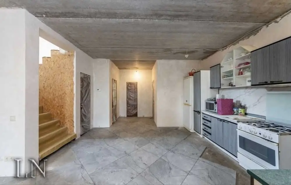 Фото Selling a house, 250 sq.m., Ozerna street  Kyiliv, price: 135000 USD, code 6145