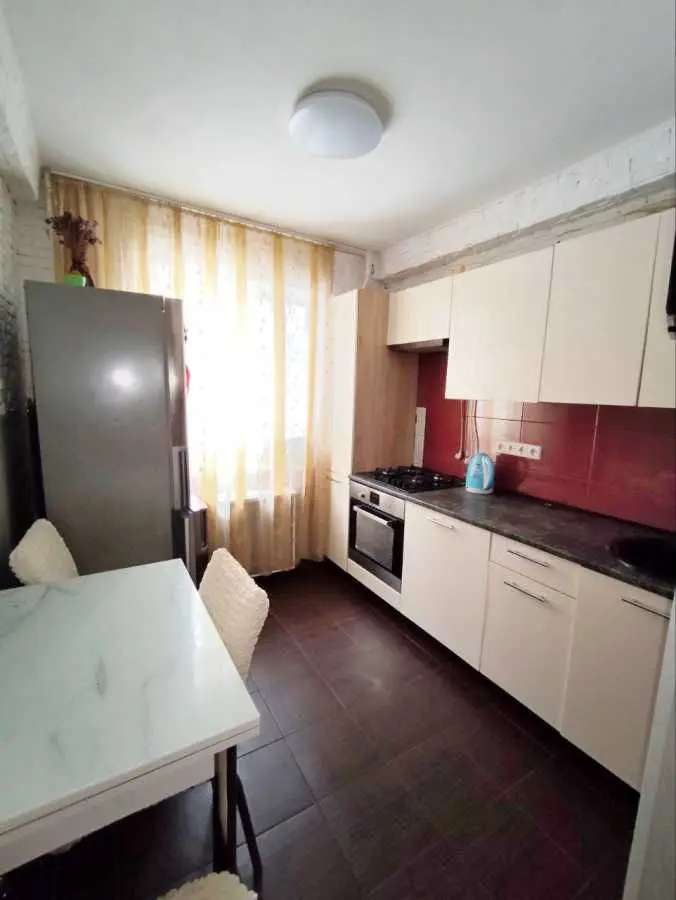 Фото Продаю 2 кімнатну квартиру, 45 кв. м, Ушинського вул. 5 Київ, ціна: 57000 USD, код 6146