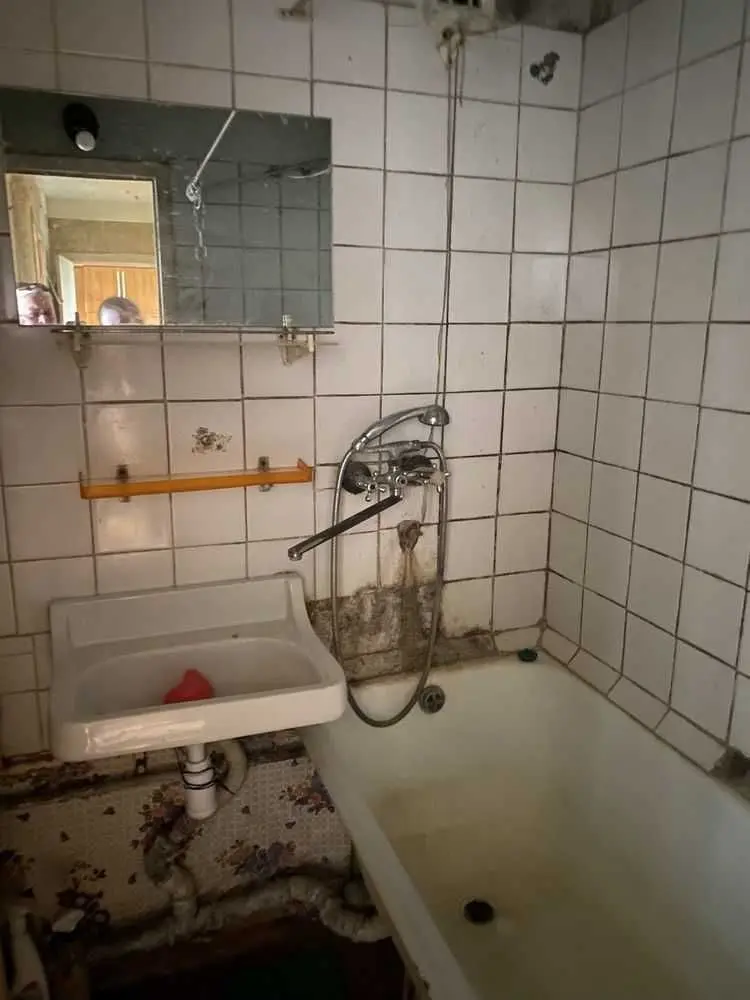 Фото Продаю 2-комнатную квартиру, 45.8 кв. м, Воскресенський просп. (Перова) 16б Киев, цена: 39000 USD, код 6147