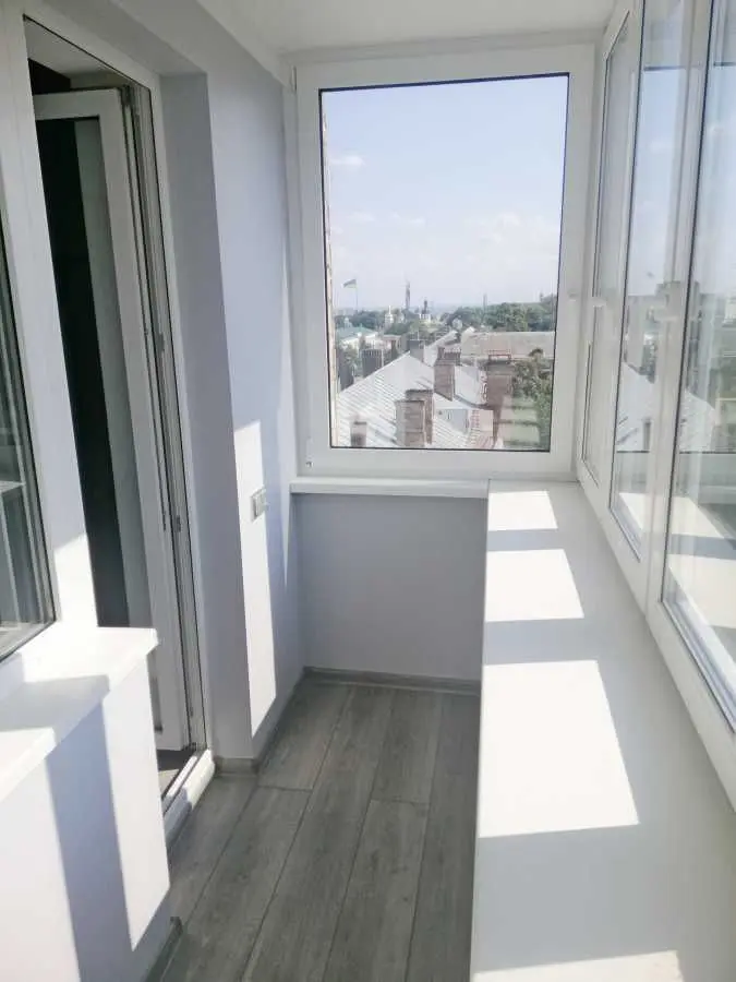 Фото Продаю 1 кімнатну квартиру, 35 кв. м, Лаврська вул. (Січневого повстання) 4 Київ, ціна: 78000 USD, код 6148