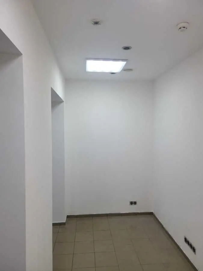 Фото Rent a retail space, Tarasa Shevchenka Boulevard (Taras Shevchenko Boulevard) 58 Kyiv for long-term rent, price: 14500 UAH, code 6151