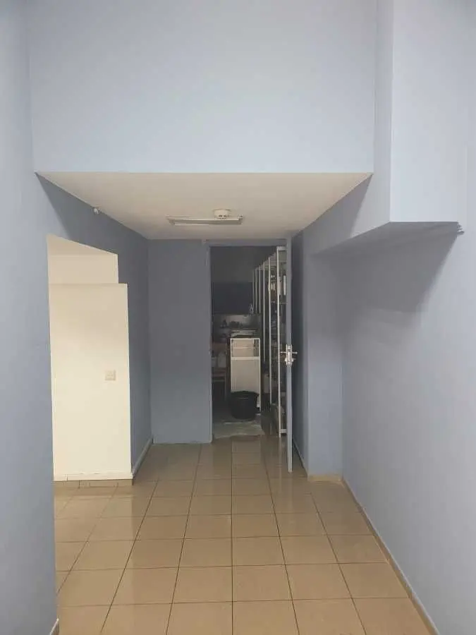 Фото Rent a retail space, Tarasa Shevchenka Boulevard (Taras Shevchenko Boulevard) 58 Kyiv for long-term rent, price: 14500 UAH, code 6151