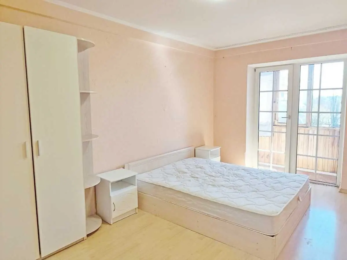 Фото Продаю 3 кімнатну квартиру, 63 кв. м, Плєханова вул. 4а Київ, ціна: 75000 USD, код 6152