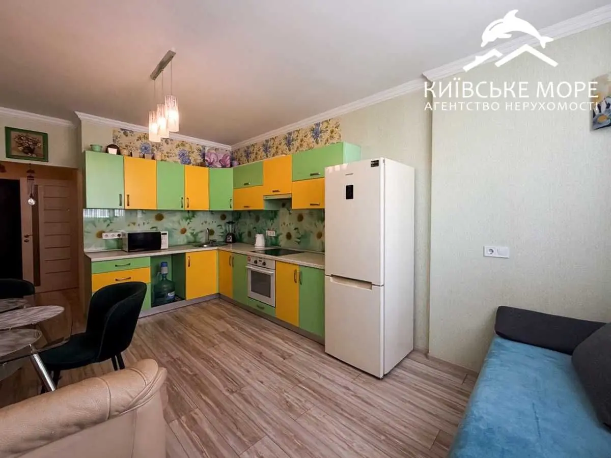Фото Продаю 3 кімнатну квартиру, 43 кв. м, Воскресенська вул. 16А Київ, ціна: 100000 USD, код 6165